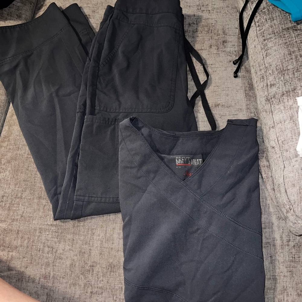 greys anatomy scrubs